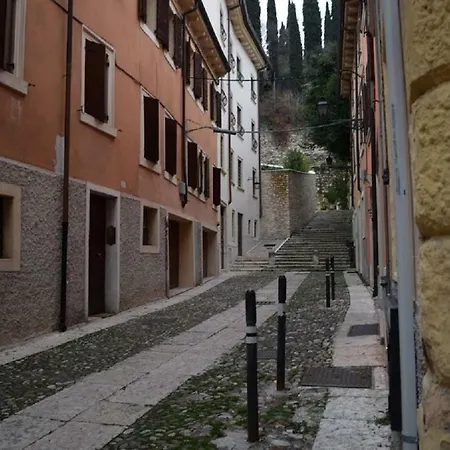 Veronauptoyou Courtyard Apartamento *